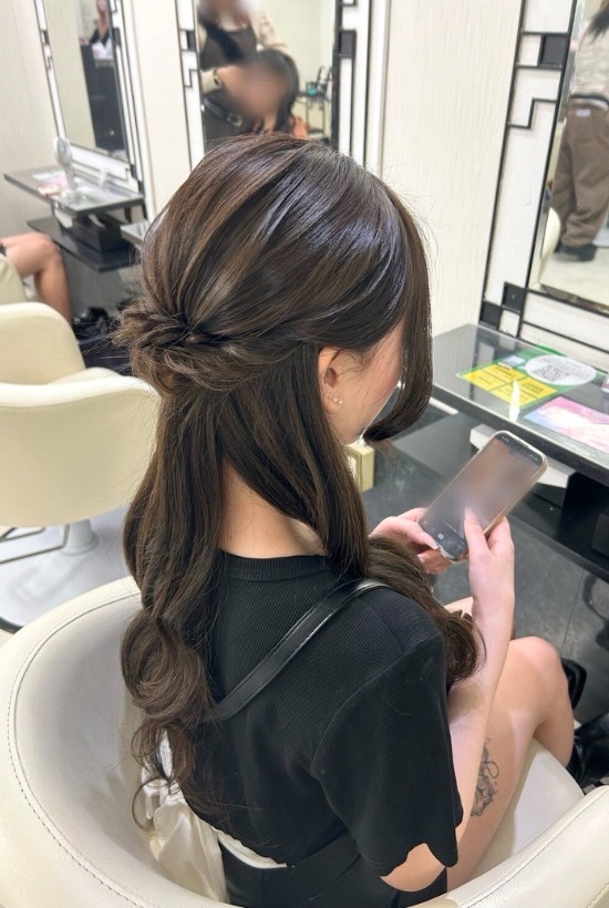 ハーフアップ