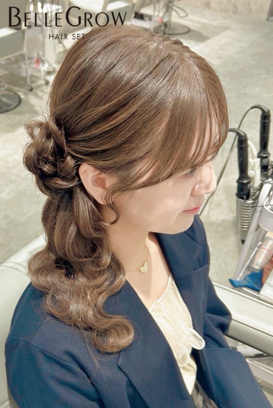 サイドアップポニー