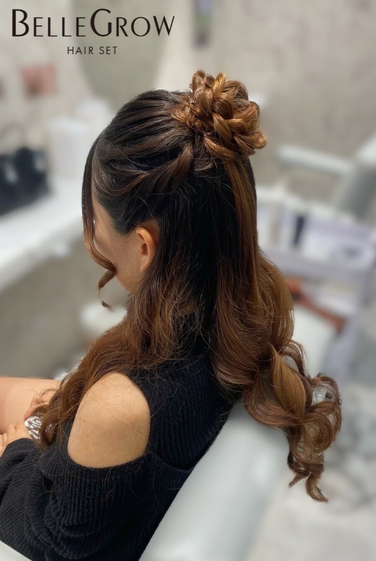 ハーフお団子ヘア