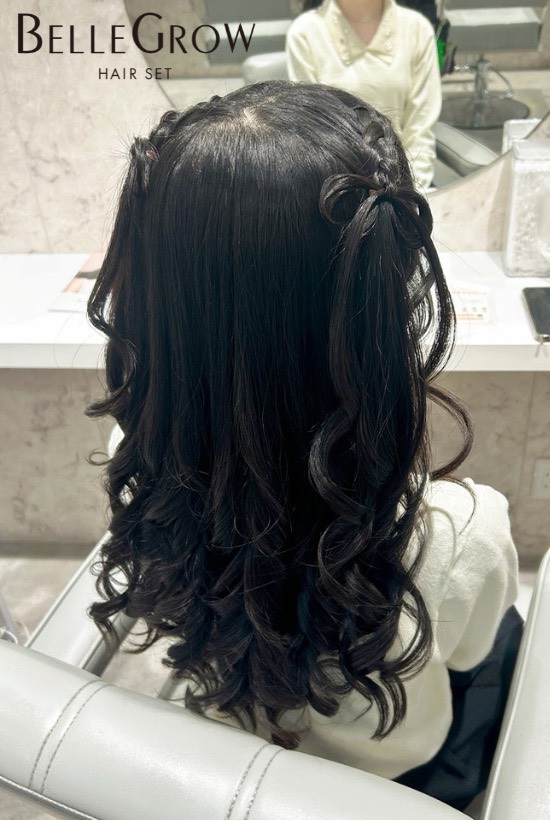 ツインリボンヘア