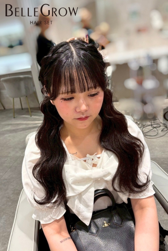 編み込みツインテール