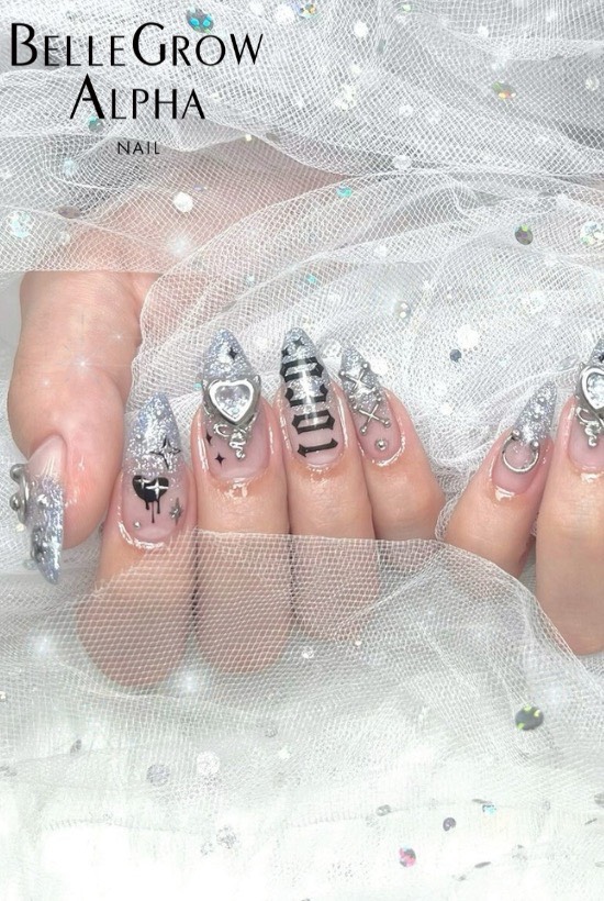 ゴテゴテネイル