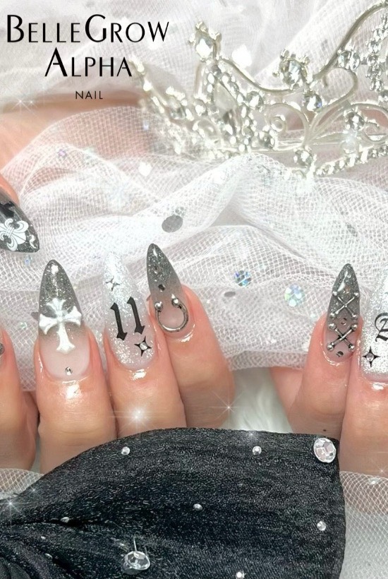 ラメグラデーションネイル