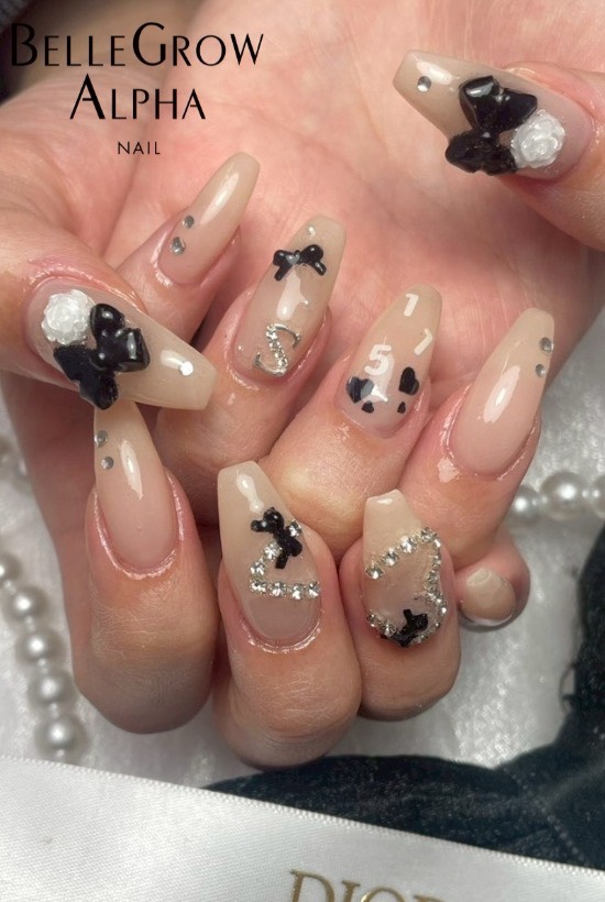 ベージュネイル