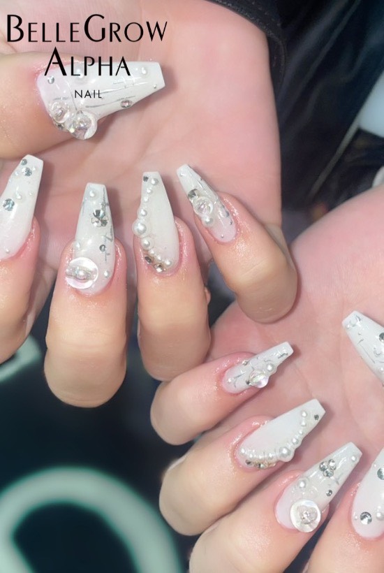 ホワイトネイル