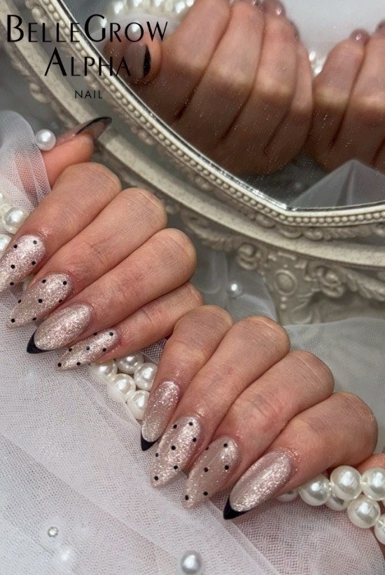 ドットマグネットネイル