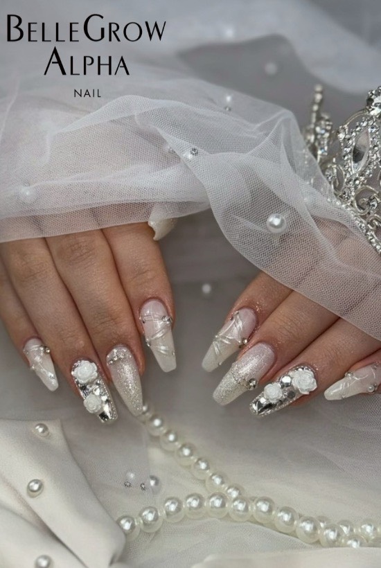 フラッシュラメネイル